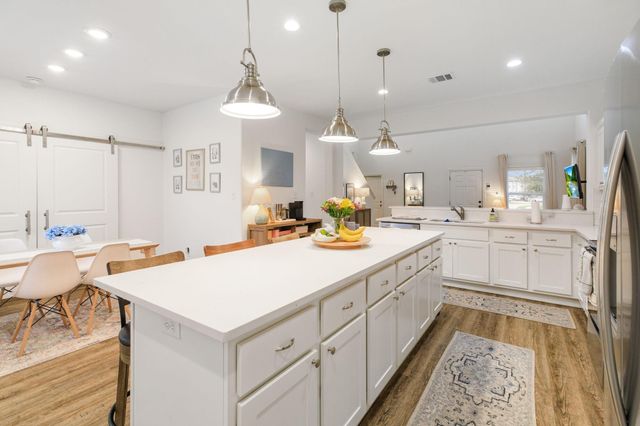 561 Momma Bear Drive, College Station, TX 77845