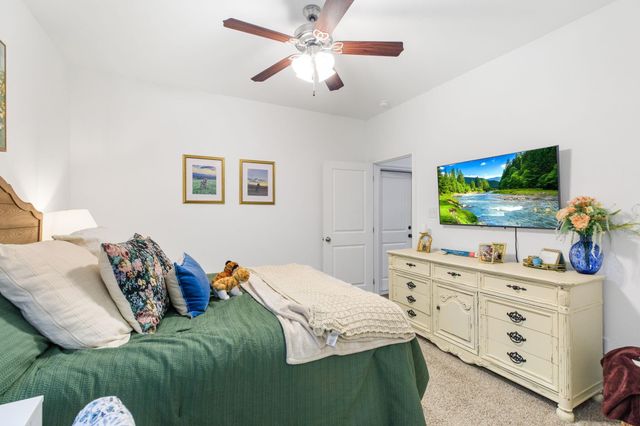 561 Momma Bear Drive, College Station, TX 77845