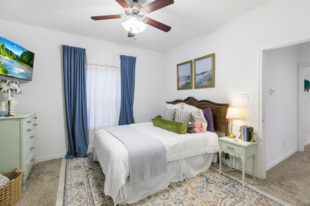 561 Momma Bear Drive, College Station, TX 77845