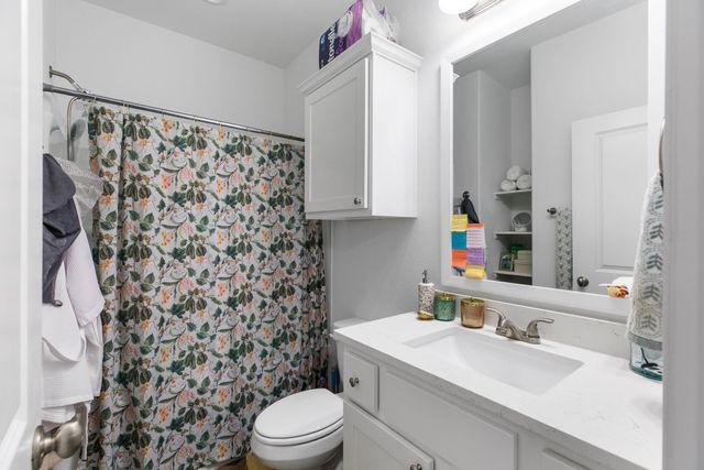 561 Momma Bear Drive, College Station, TX 77845