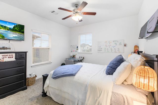 561 Momma Bear Drive, College Station, TX 77845