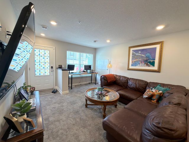 10518 Weston Way N, Maple Grove, MN 55369