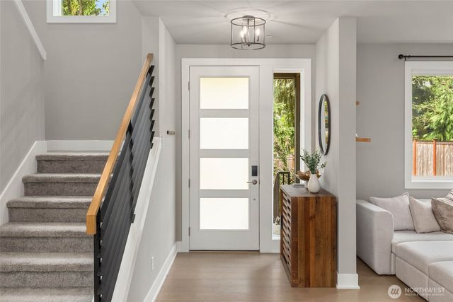 8021 NE 127th Lane, Kirkland, WA 98034