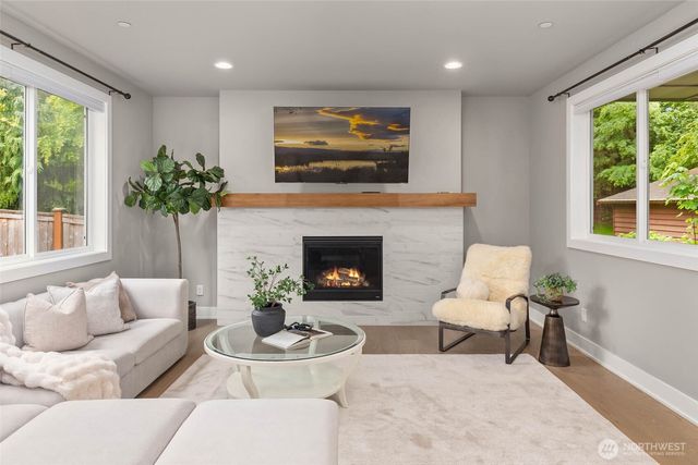 8021 NE 127th Lane, Kirkland, WA 98034