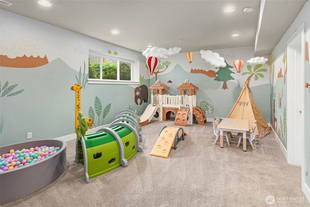 8021 NE 127th Lane, Kirkland, WA 98034