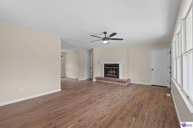 3884 Rineyville Road, Elizabethtown, KY 42701
