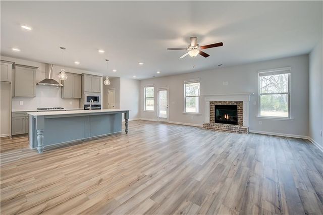 166 Haverling Pass, Hampton, GA 30228