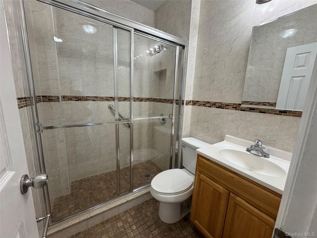 7438 Jamaica Avenue, Woodhaven, NY 11421