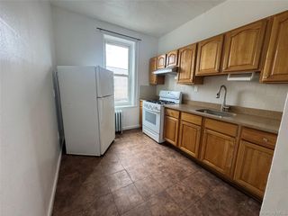 7438 Jamaica Avenue, Woodhaven, NY 11421