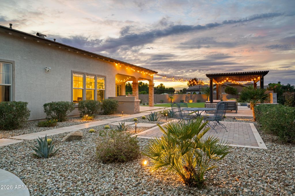 3901 S BUCKSKIN Way, Chandler, AZ 85286 — photo 5