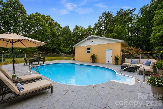 801 Saint Marks Church Road, Bessemer City, NC 28016
