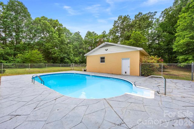 801 Saint Marks Church Road, Bessemer City, NC 28016