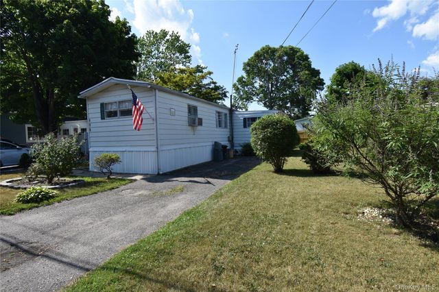 116 Lincoln Avenue, Holbrook, NY 11741