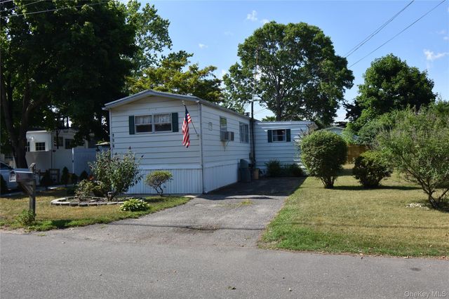 116 Lincoln Avenue, Holbrook, NY 11741