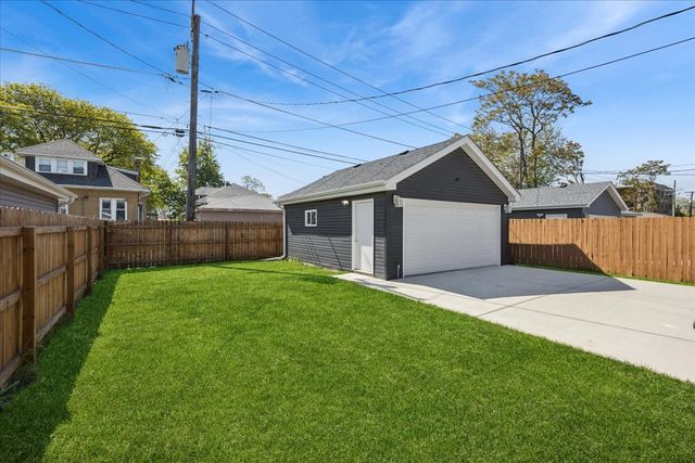 1112 S 3rd Avenue, Maywood, IL 60153