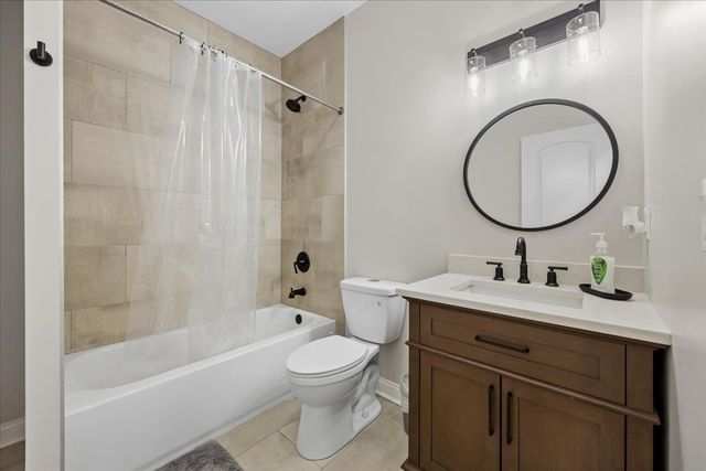 1112 S 3rd Avenue, Maywood, IL 60153
