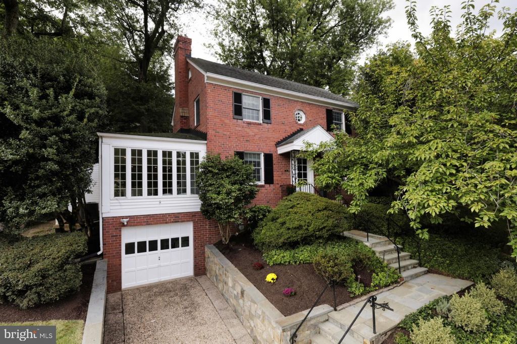 3712 25TH ST N, Arlington, VA 22207