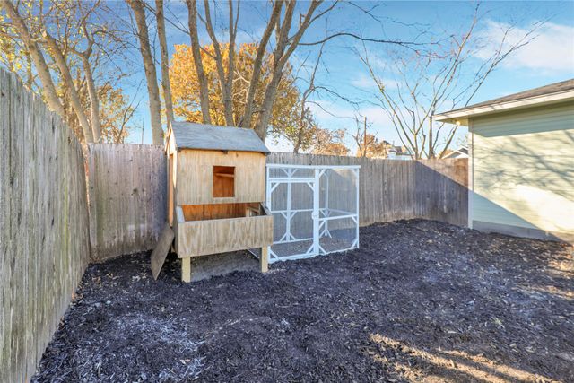 271 E Houston Street, Van Alstyne, TX 75495