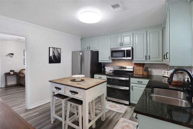 271 E Houston Street, Van Alstyne, TX 75495