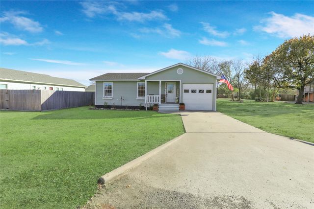 271 E Houston Street, Van Alstyne, TX 75495