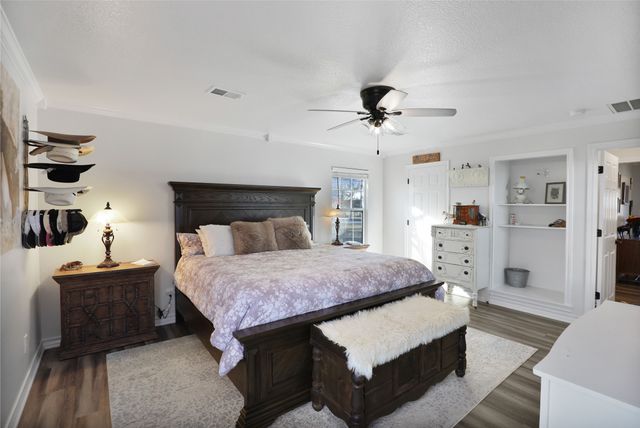 271 E Houston Street, Van Alstyne, TX 75495