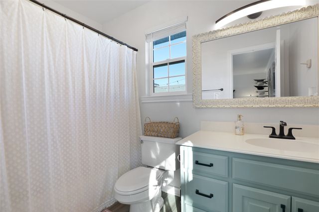 271 E Houston Street, Van Alstyne, TX 75495