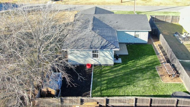 271 E Houston Street, Van Alstyne, TX 75495