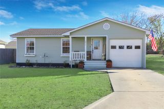 271 E Houston Street, Van Alstyne, TX 75495