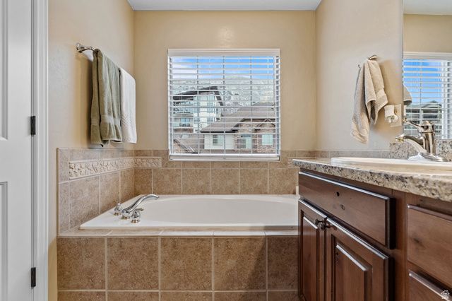 327 E NECHATEL DR, Draper, UT 84020