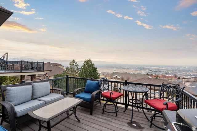 327 E NECHATEL DR, Draper, UT 84020