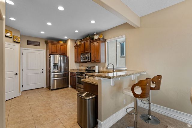 327 E NECHATEL DR, Draper, UT 84020