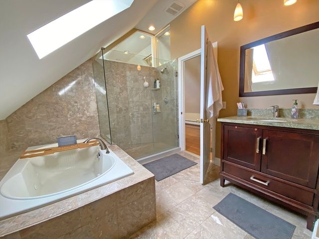 15 Underwood Park 2, Waltham, MA 02453