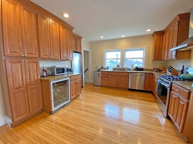 15 Underwood Park 2, Waltham, MA 02453