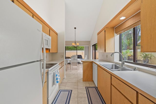 125 Beach Summit Court, Jupiter, FL 33477