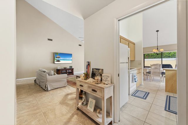 125 Beach Summit Court, Jupiter, FL 33477