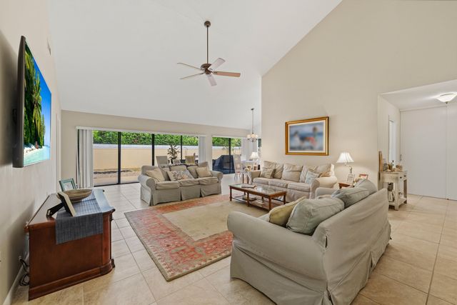 125 Beach Summit Court, Jupiter, FL 33477