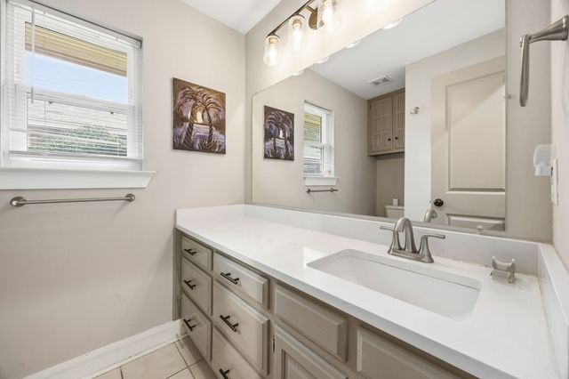 1810 Waterwood Drive, Arlington, TX 76012