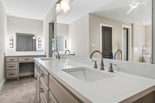 1810 Waterwood Drive, Arlington, TX 76012