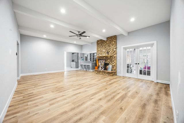 1810 Waterwood Drive, Arlington, TX 76012