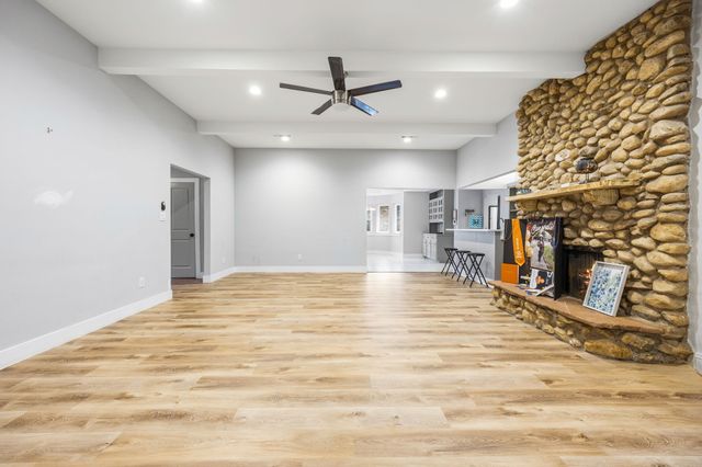 1810 Waterwood Drive, Arlington, TX 76012