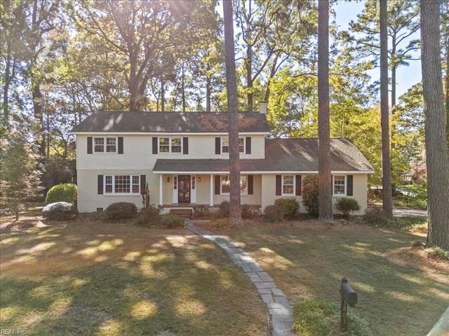 3805 Chelwood LN, Virginia Beach, VA 23452