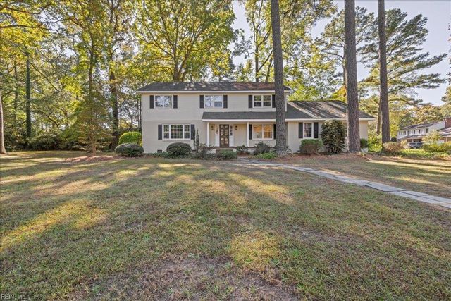 3805 Chelwood LN, Virginia Beach, VA 23452