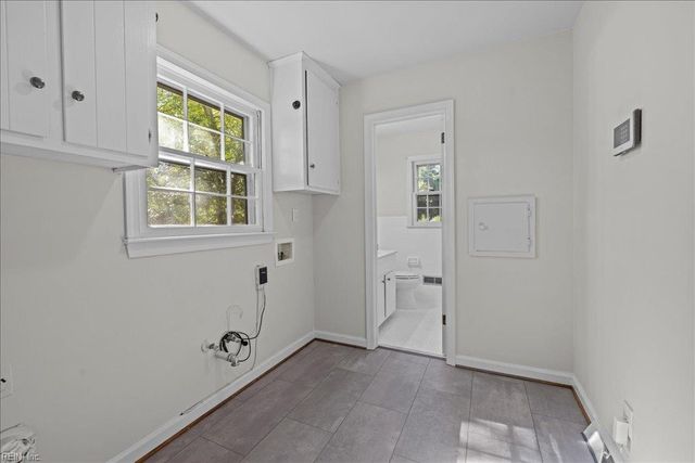 3805 Chelwood LN, Virginia Beach, VA 23452