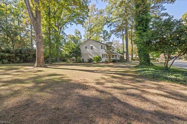 3805 Chelwood LN, Virginia Beach, VA 23452