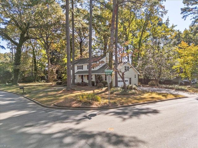 3805 Chelwood LN, Virginia Beach, VA 23452