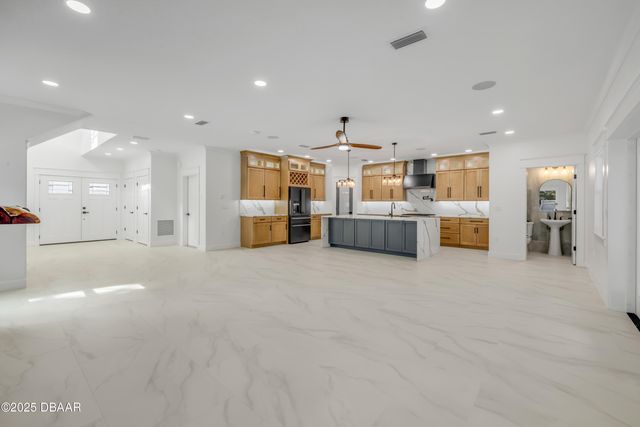 511 Yupon Avenue, New Smyrna Beach, FL 32169