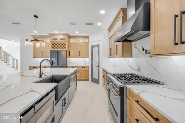 511 Yupon Avenue, New Smyrna Beach, FL 32169