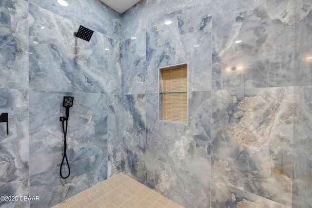 511 Yupon Avenue, New Smyrna Beach, FL 32169