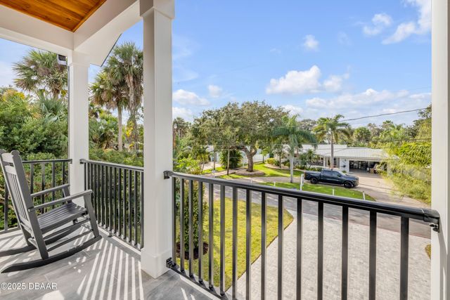 511 Yupon Avenue, New Smyrna Beach, FL 32169