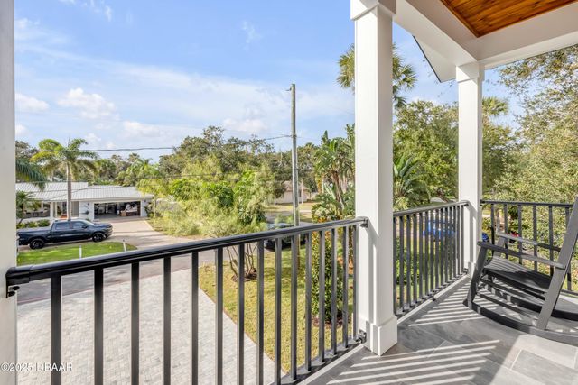 511 Yupon Avenue, New Smyrna Beach, FL 32169